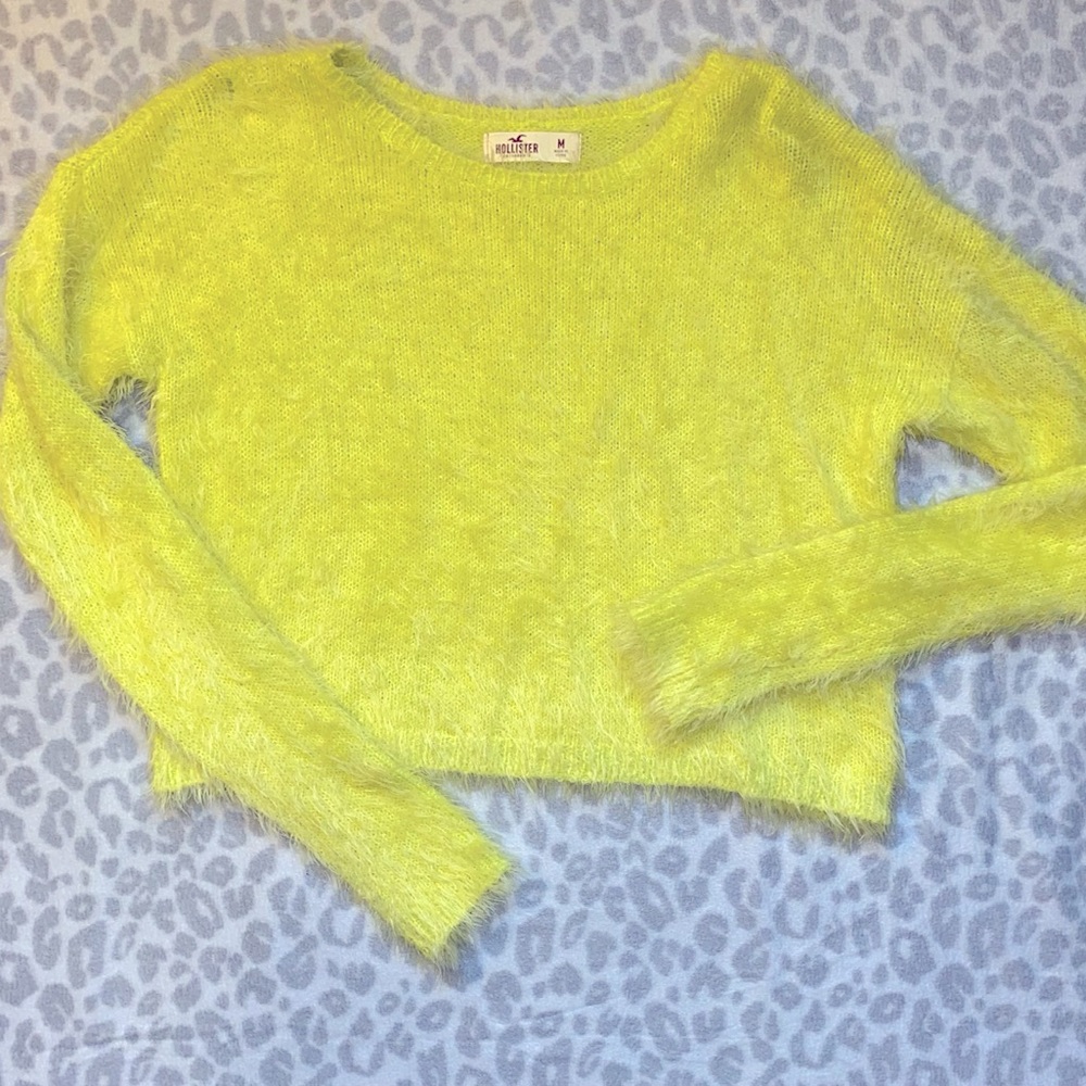 Fuzzy Long Sleeve Hollister Shirt. NEVER WORN